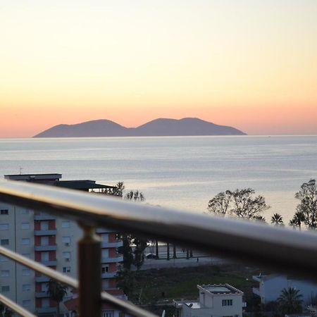 Seaview Gateway 2 Bedrooms Apartment & Garage Vlorë Esterno foto
