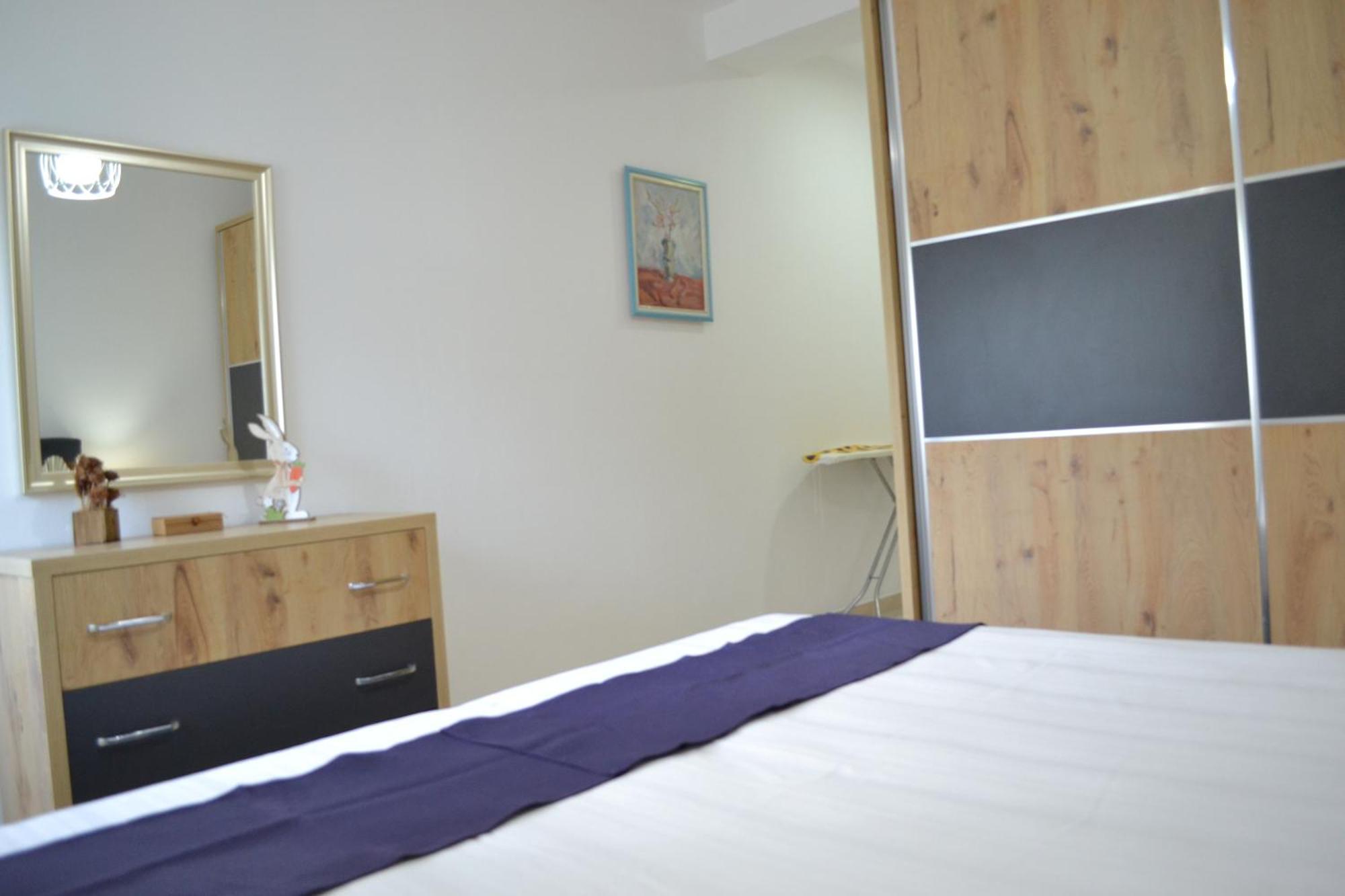 Seaview Gateway 2 Bedrooms Apartment & Garage Vlorë Esterno foto